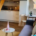Pod Brzozami Apartamenty Kolo Brzegu Podczele